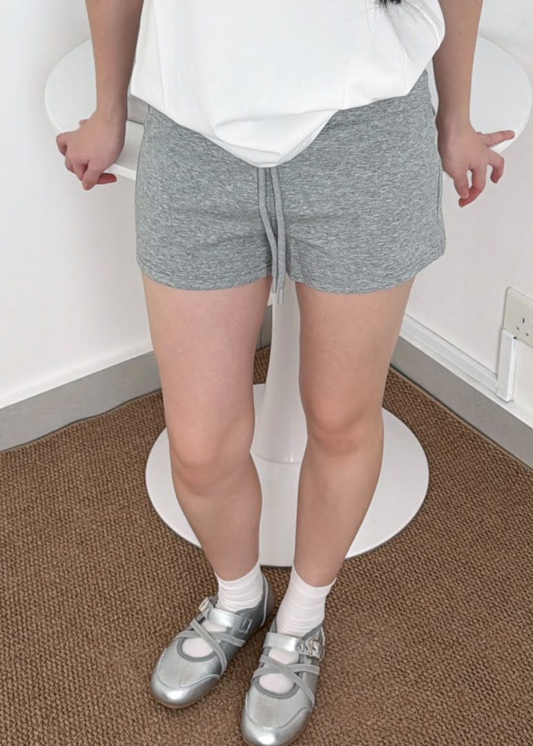 𝖬𝗎𝗌𝗍 𝖡𝗎𝗒 ! 𝖲𝖼𝗎𝗅𝗉𝗍𝗂𝗇𝗀 𝖲𝗁𝗈𝗋𝗍𝗌 𝗂𝗇 𝗀𝗋𝖾𝗒