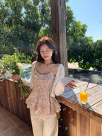 𝖢𝗁𝖺𝗇𝗍𝗂𝗅𝗅𝗒 𝖬𝖾𝗌𝗁 𝖥𝗅𝗈𝗋𝖺𝗅 𝖢𝖺𝗆𝗂 𝖡𝗅𝗈𝗎𝗌𝖾 𝗂𝗇 𝖯𝗂𝗇𝗄