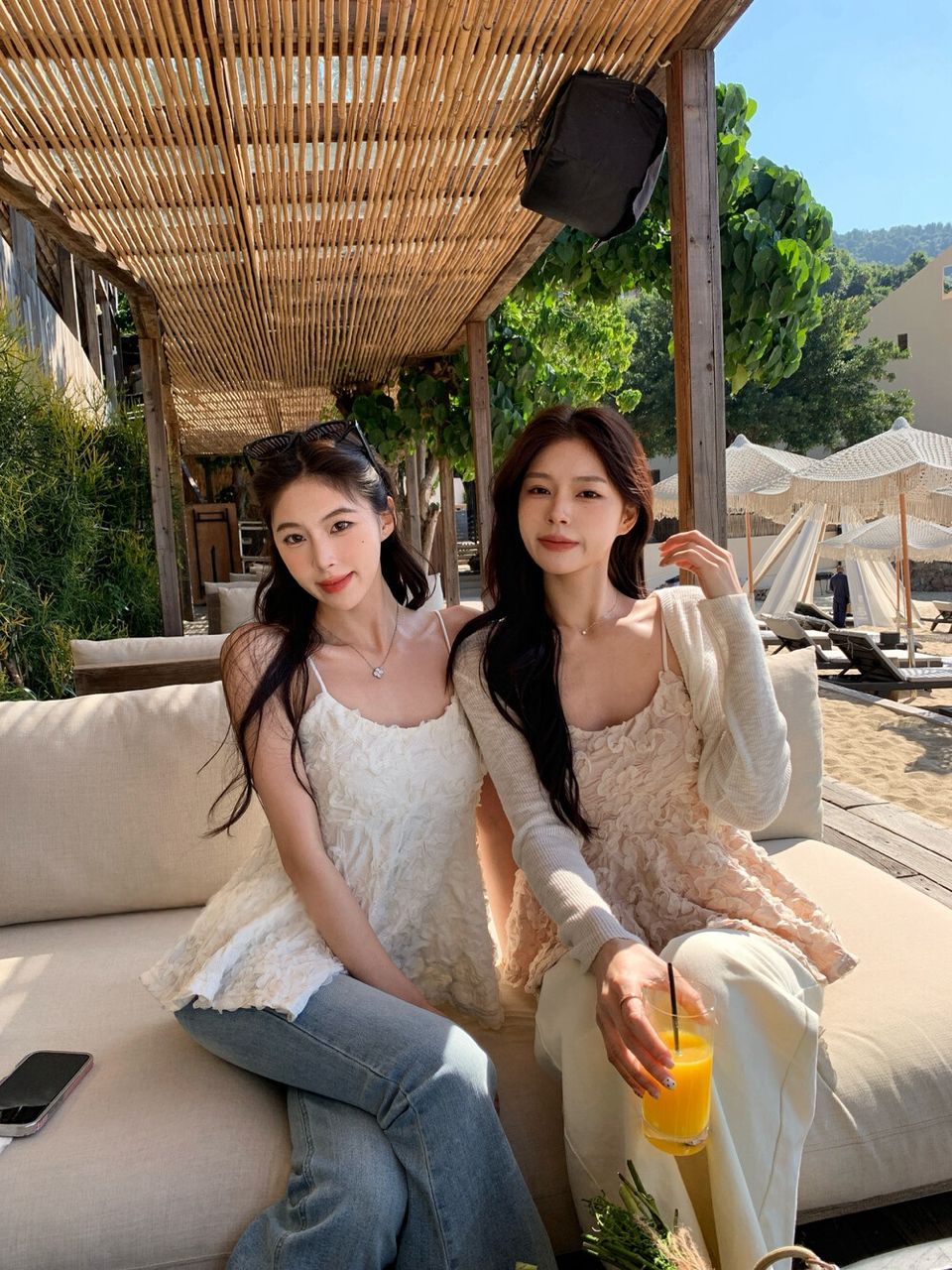 𝖢𝗁𝖺𝗇𝗍𝗂𝗅𝗅𝗒 𝖬𝖾𝗌𝗁 𝖥𝗅𝗈𝗋𝖺𝗅 𝖢𝖺𝗆𝗂 𝖡𝗅𝗈𝗎𝗌𝖾 𝗂𝗇 𝖯𝗂𝗇𝗄