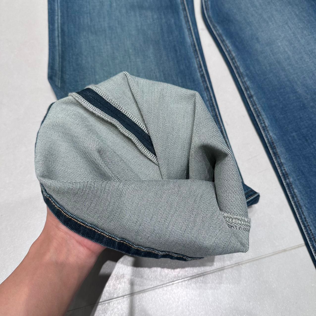 【时尚先锋】四面弹微喇设计 Fashion Forward Jeans