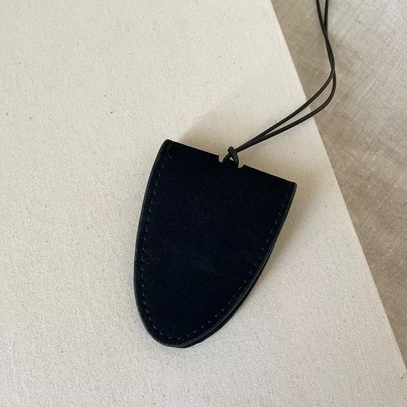 【唯依配饰】Magnetic Sunglasses Holder Necklace