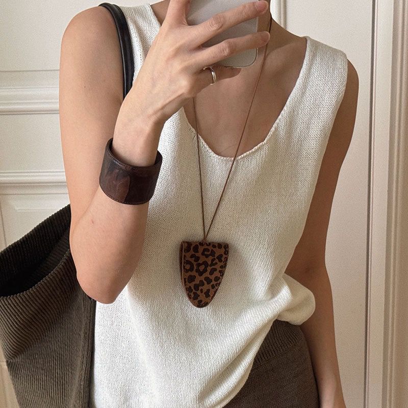 【唯依配饰】Magnetic Sunglasses Holder Necklace