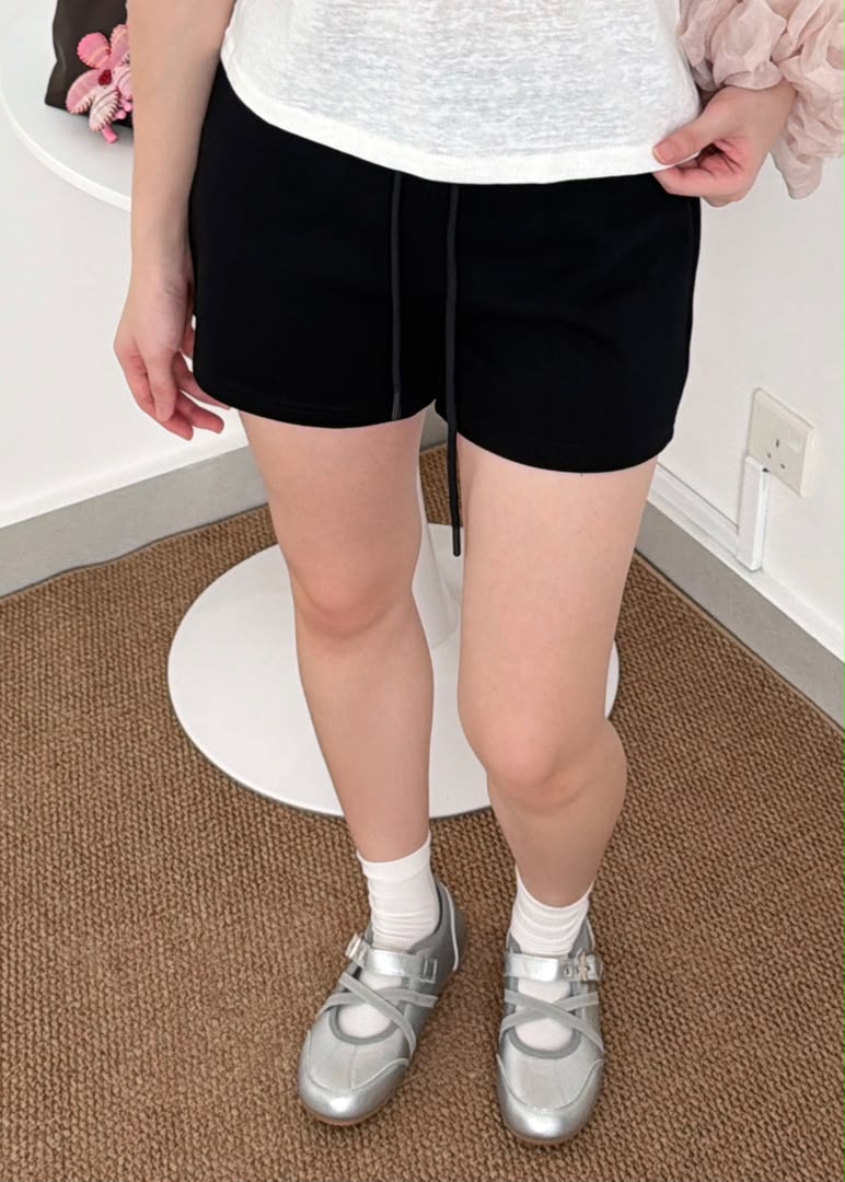 𝖬𝗎𝗌𝗍 𝖡𝗎𝗒 ! 𝖲𝖼𝗎𝗅𝗉𝗍𝗂𝗇𝗀 𝖲𝗁𝗈𝗋𝗍𝗌 𝗂𝗇 𝖻𝗅𝖺𝖼𝗄